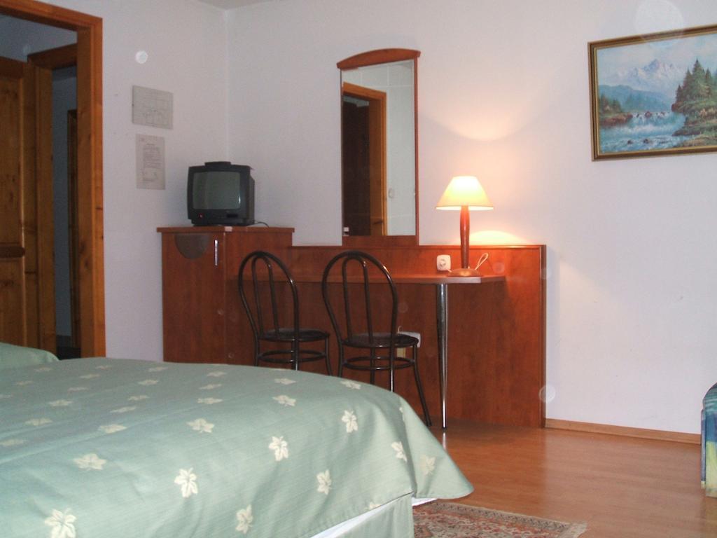Hotel Margareta Panzio Zomba Zimmer foto