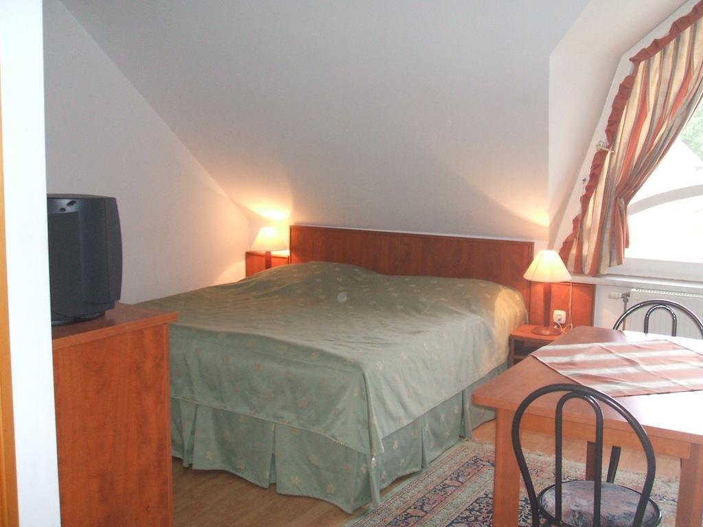 Hotel Margareta Panzio Zomba Zimmer foto